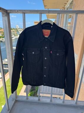 Levi’s Trucker Jacket Black Denim Men’s Large